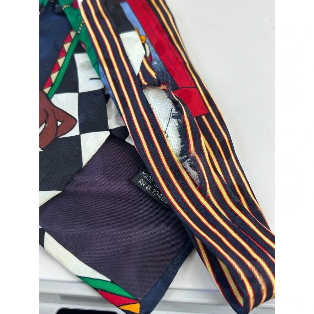 Vintage Looney Tunes Christmas Necktie 100% Silk Daffy Duck Sylvester‎ Taz